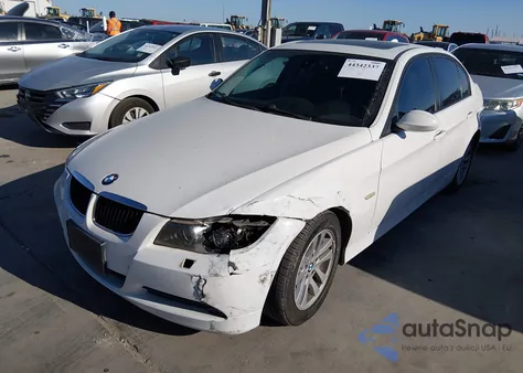 2007 BMW 328Xi z USA, uszkodzony, nr VIN WBAVC93597K030392